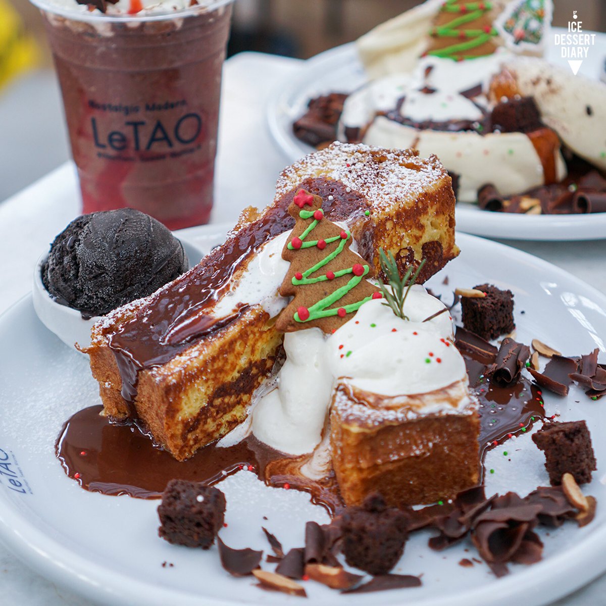 icedessertdiary's tweet photo. มาใหม่อีกแน้ววว 🍫 LeTAO เมนูพิเศษรับคริสต์มาส ทั้งแพนเค้ก โทสต์และเครื่องดื่มปั่น~ แพนเค้ก โทสต์ราดซอสดาร์กช็อคโกแลตเจ้มจ้น พร้อมบราวนี่ และไอติมช็อคโกแลต เจ้มมากแม่ สายช็อคถูกใจแน่นวลลล @aroii @Herepaolicious #อร่อยบอกต่อ https://t.co/bxl8SQUl61