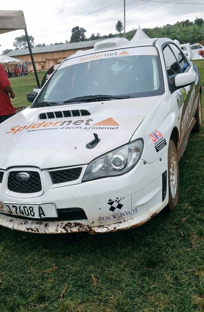 IngoMagazine's tweet photo. Equipage #AUTOPAINTS #RallyTeam de Masoud Fahd et Yunus Mohamed à bord d'une #SubaruImpreza N12 sous les sponsors de #Spidernet, #SEVITEB avec son distributeur @Big_Machinery ainsi que #BlackAndWhiteEvents, partenaires du Rallye de @NgoziProvince.
#Burundi #Ingomag
#NgoziAt100 https://t.co/F1Duvruxtd