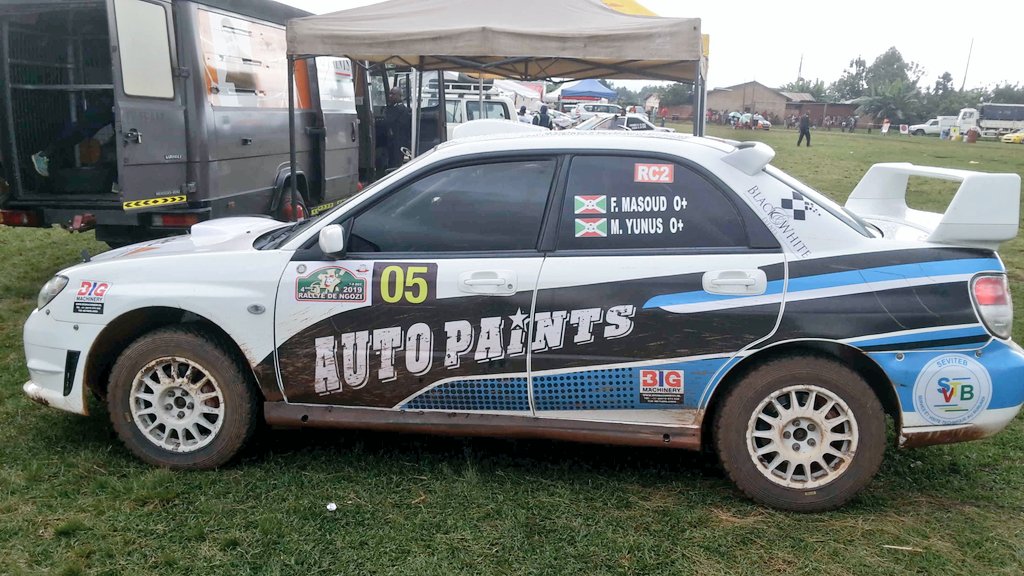 IngoMagazine's tweet photo. Equipage #AUTOPAINTS #RallyTeam de Masoud Fahd et Yunus Mohamed à bord d'une #SubaruImpreza N12 sous les sponsors de #Spidernet, #SEVITEB avec son distributeur @Big_Machinery ainsi que #BlackAndWhiteEvents, partenaires du Rallye de @NgoziProvince.
#Burundi #Ingomag
#NgoziAt100 https://t.co/F1Duvruxtd