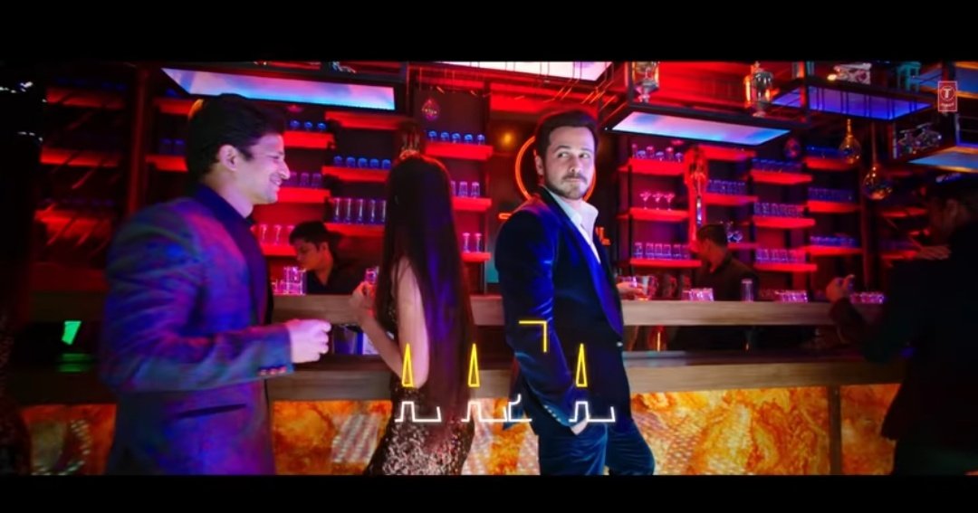 Amri_Farnaz's tweet photo. The way you look her ... ❤
OMG man your pose melts me every moment 😍🔥💯
#beautifulstyle of you ❤ #jhalakdikhlajaareloaded #TheBody @emraanhashmi https://t.co/NxsNAvIkhU