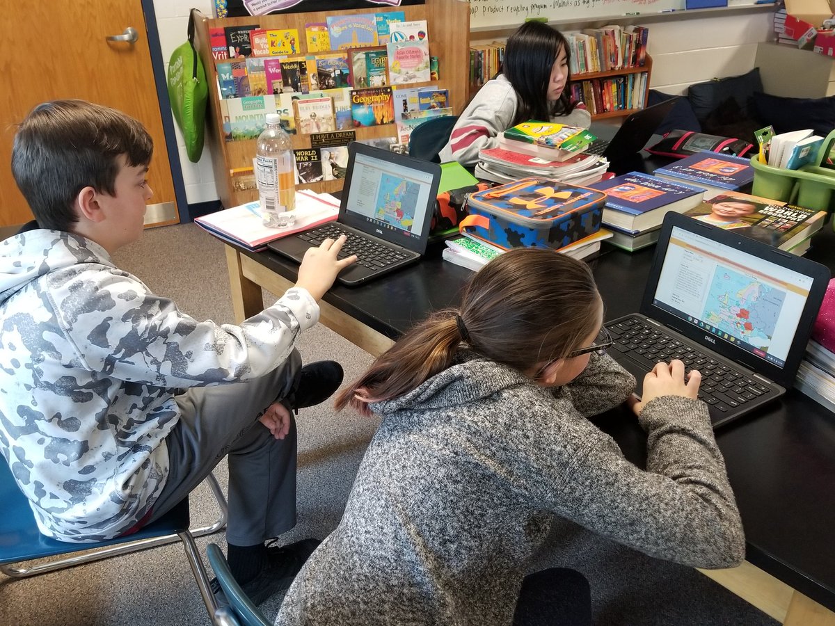 CMSOwls's tweet photo. Some Europe map review, #Sheppardsoftware style! π
#6thgrade #CMSPride @cms_grizzlies https://t.co/lAasqwwPnh