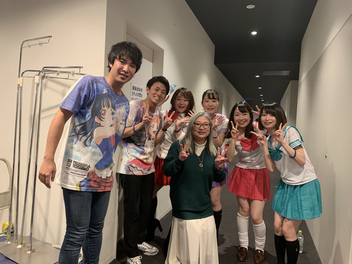 maman_45cho's tweet photo. ソラマチ充実の1日ー
ヤングしかいない出演者の中で異彩を放つ薫風であった(笑
静大GARDENとAal-Liedもちゃんと見た！
だがしかし沼津市民としては
私立アカペラ学院 ラブライ部 がツボでした
こんなオバちゃんと写真撮ってくれてありがとー https://t.co/VyOOBk2kLT