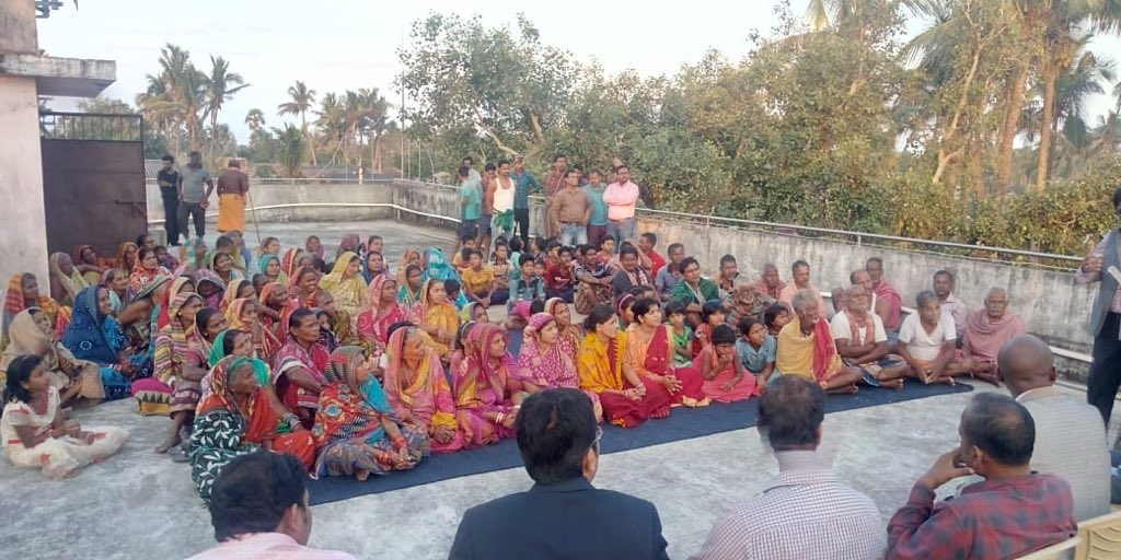 SRC_Odisha's tweet photo. A #Mozambique delegation visited District Emergency Operational Centre (#DEOC) at Puri to learn about cyclone forecasting by the Early Warning Dissemination System (#EWDS) for effective disaster management. The team also visited Tikana cyclone shelter. https://t.co/8OPbrcLmAY