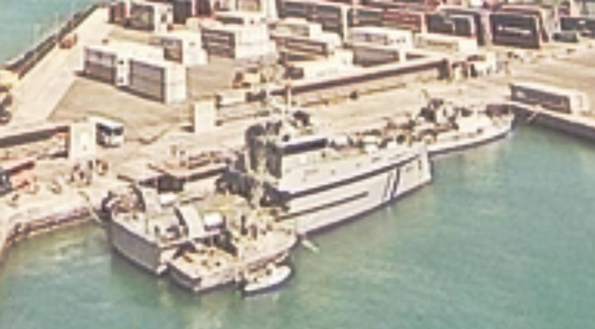 WarshipCam's tweet photo. Cape Verde Coast Guard patrol vessel Guardiao (P511) docked in Mindelo, Sao Vicente Island, Cape Verde - December 7, 2019 #guardiao #p511 https://t.co/ywJ78mAK45