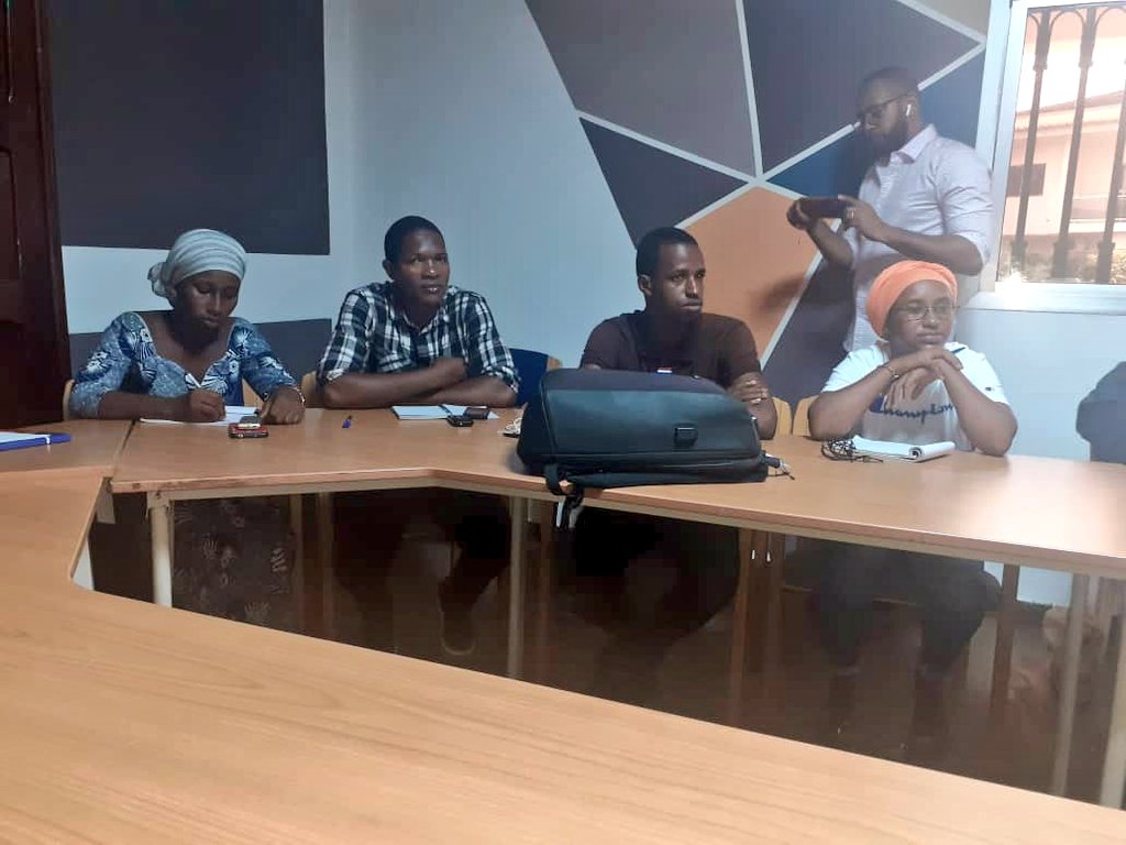 TIBACOMM's tweet photo. #TIBACOM ouvre sa série de formation ce Samedi 07 Décembre 2019 par la "COMMUNICATION DIGITALE". Formation assurée par @T_IbrahimD de @el_guinea . https://t.co/av2XG9mWEw