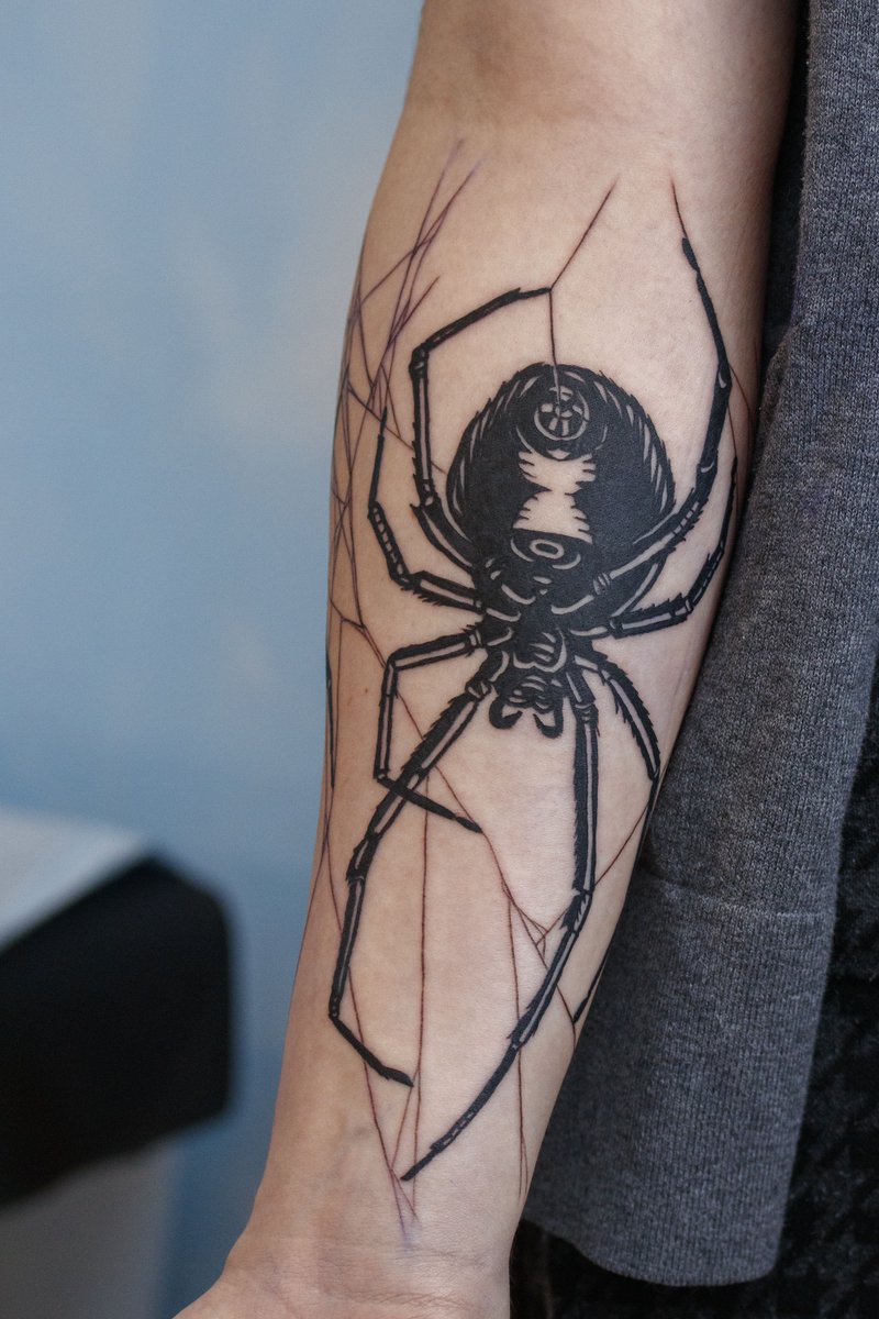 Crazy Skull Spider Tattoo Idea
