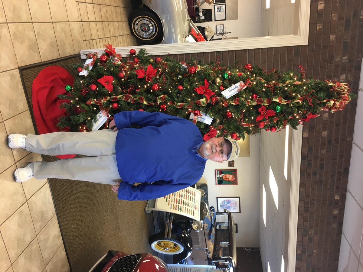 StuartPowellFLM's tweet image. Join us in wishing Larry Holman a HAPPY 4 year work anniversary or 1461 days! Thank you Larry for all that you do for the dealership and the Service Dept. Larry is already counting down to hit the road in his Camper! #AnyMake #AnyModel #QuickLane #StuartPowell