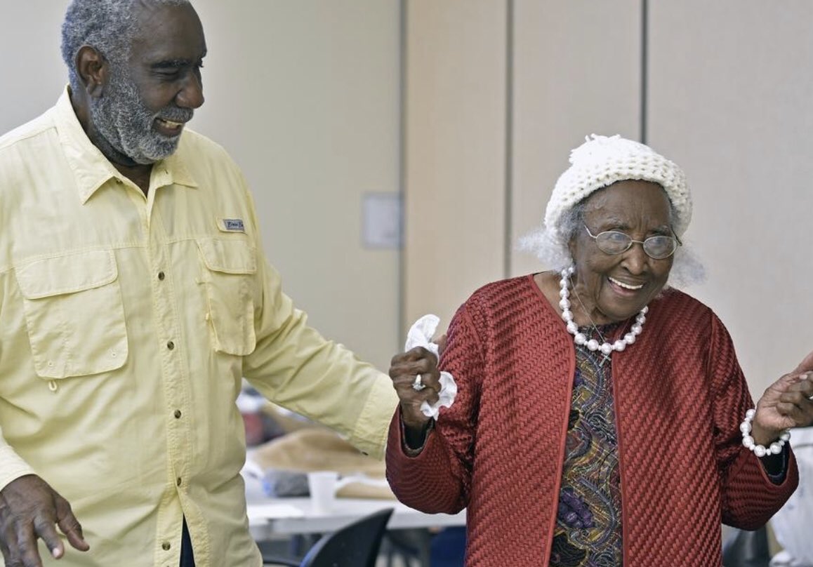 tbenderphoto1's tweet photo. #HTPhotoGallery #GlossieAtkins at 102 years old One of #Sarasota matriarch Glossie Atkinsโ favorite things to do is to make bread pudding.
#PraiseTheLord #Alleluia
https://t.co/oV2k3II3hh
#HTVideo #GlossieAtkins
https://t.co/qYBFz47qLq https://t.co/Vn0hMIsxUW
