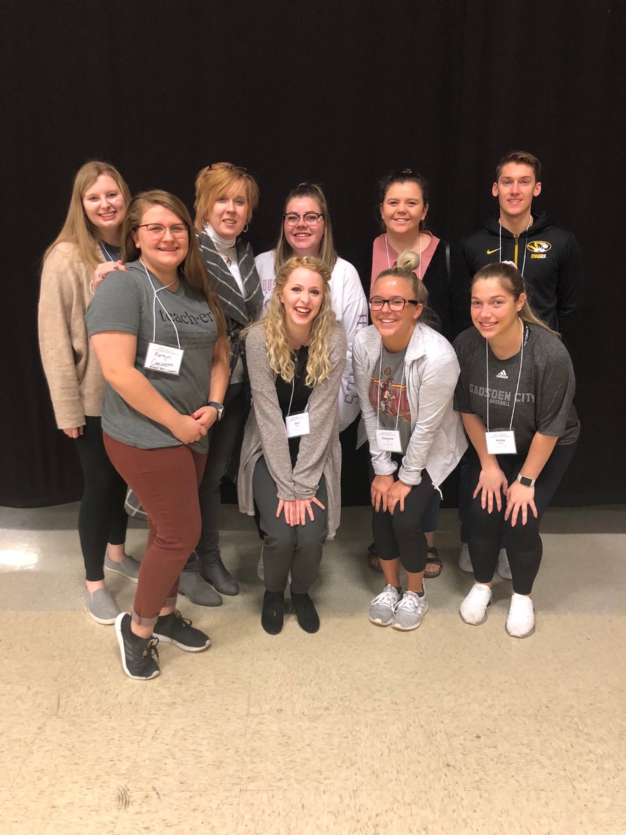 LiversStefanie's tweet photo. Missouri State University Elementary Mathematics Methods students #MOCTM This group was up early on Saturday! Yes, learning happens on the weekends. ⁦@MoStateCOE⁩ https://t.co/R4eFOilQcX