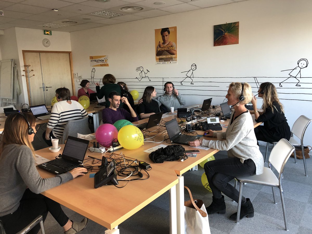 anais_boilly's tweet photo. .@Orange se mobilise pour le #telethon2019 ! Les collaborateurs @OrangeOccitanie attendent vos appels au 3637 ! Chaque don compte ! #ProudToBeOrange #RSE https://t.co/WsCCw8JeeL