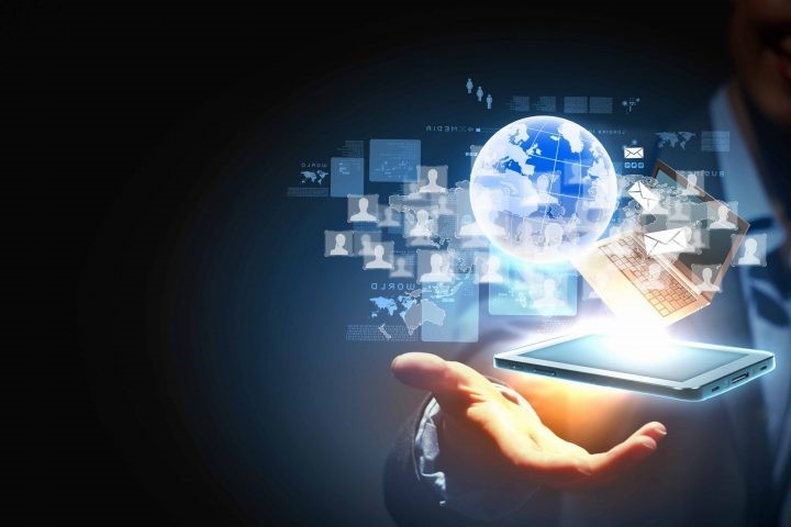 TrBulutBilisim's tweet photo. #Bulut (#Cloud) Teknolojisi, internet üzerinden, erişimde bulunulan #yazılım uygulamaları, #veridepolamahizmeti ve işlem kapasitesi olarak tanımlanmaktadır. En düşük kapasiteli cihazla bile istenilen yerden istenildiği zaman her tür bilgiye, kişisel veriye ulaşmayı sağlıyor. https://t.co/OjlIIkChHV
