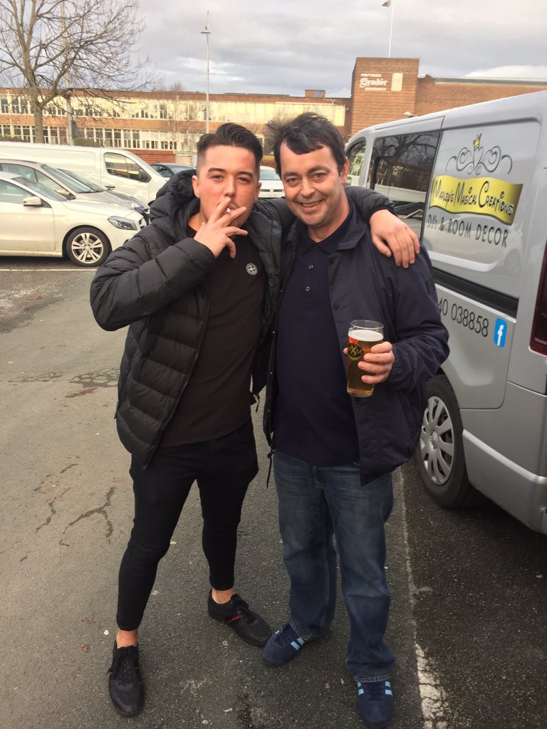 bootlegger1974's tweet image. Slim fit or boot cut lads I know what I prefer