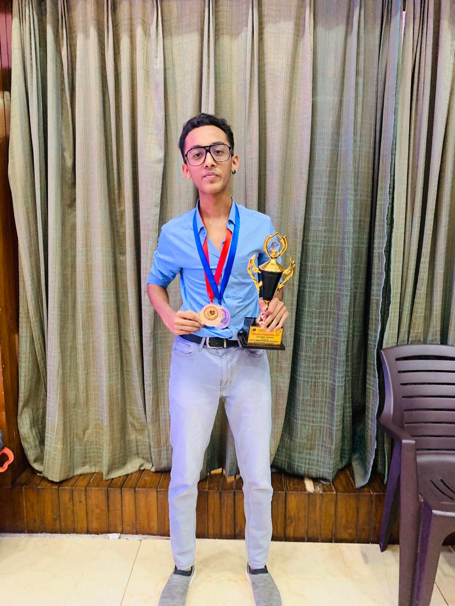 DivithTweets's tweet photo. So Humbled 🙌
At 17th world unity & world peace festival #Confluence2019
#lucknow #delegate
#InternationalRelations #worldparliament #economy #gdp #peacetalk #peacetalker #worldpeace #climatechange #sdg #sdgs https://t.co/3deN0TbuqF