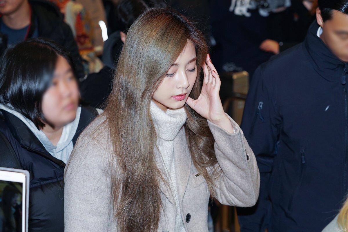 litpamib's tweet photo. 191207 #트와이스 #Twice #쯔위 #Tzuyu https://t.co/615bHaJJj0