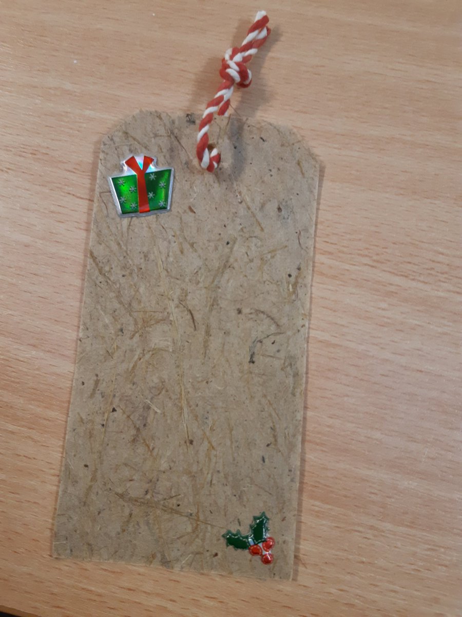 🎨Card Creations session goign down a treat! Everyone getting creative🎨 #angus #creative #creativeminds #wellness #Wellbeing #community #SaturdayMotivation #socialenterprise #festive #Christmas #forfar #SaturdayThoughts #session #art #artistic