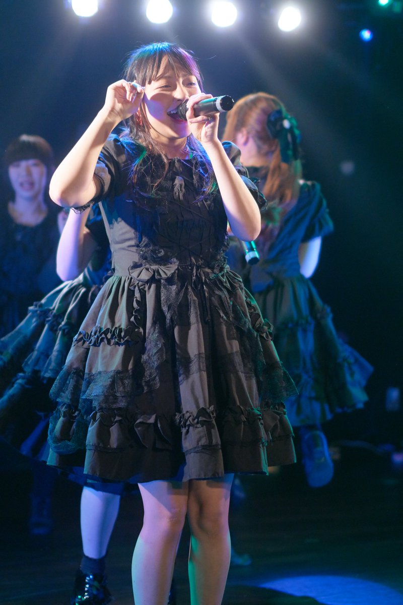 kunikuni1972's tweet photo. Candy Cross
宮野友梨愛・田島 莉奈・小鳥遊朱寿(たかなし すず)
2019 11.23 IDOL Fantastic Suite「神埼亜佑バースデーライブ」
俺の師匠と従妹(設定w)とNOHAWKです😊またね!
#CandyCross #キャンクロ #宮野友梨愛 #田島莉奈 #りなちゃ #小鳥遊朱寿 #すずちゃ #NOHAWK #ノーホーク https://t.co/xWlDJfdXpY