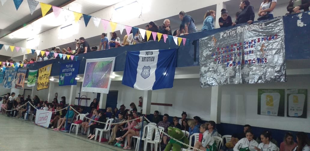 SocialMDA's tweet photo. #TorneoDePatin en nuestra sede. #LaFamiliaMasGrande https://t.co/OJpHtooSQG
