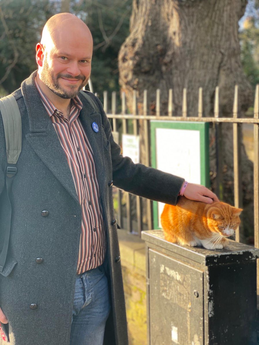 PhilipGlanville's tweet photo. Channeling my inner Dick Whittington, this beautiful & friendly Clissold ginger cat in Stoke Newington seems to be backing Labour.
๐ป๐๐พ๐น https://t.co/jeCeQcr646