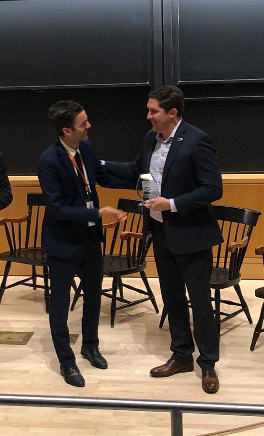 FMA President Martin Kaswurm <a href="/chaka2com/">chaka2com</a> present FMA Award of Most Impressive Career Move to <a href="/CourtJeske/">Court Jeske</a> at the #Princeton Soccer Conference. <a href="/sportCIES/">CIES</a>