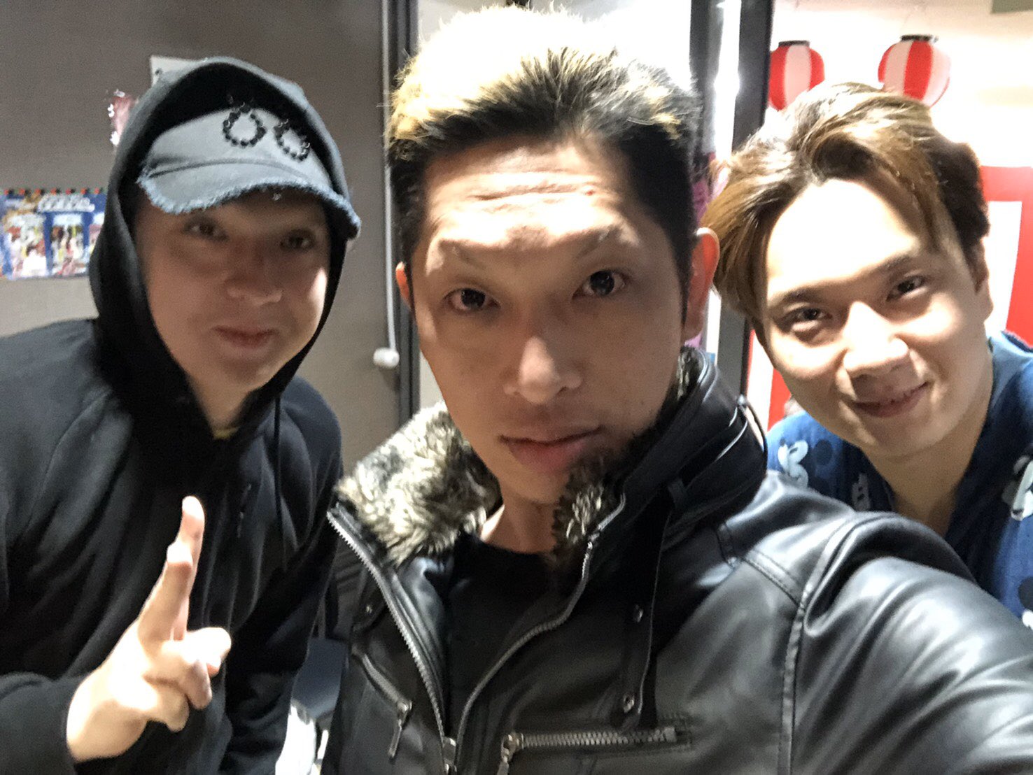 Twitter 上的 早乙女紫虎 座長大会 そして花の三兄弟へのゲスト無事に終わり大阪に帰って来ました 皆様ありがとうございました 次は10日の宝海劇団 兄弟祭り 12日からは劇団天華 後楽座 よろしくお願いします 早乙女紫虎 花の三兄弟 筑紫桃之助 Twitter 上的 早乙女紫虎 座長大会 そして花の三兄弟へのゲスト無事に終わり大阪に帰って来ました 皆様ありがとうございました 次は10日の宝海劇団 兄弟祭り 12日からは劇団天華 後楽座 よろしくお願いします 早乙女紫虎 花の三兄弟 筑紫桃之助