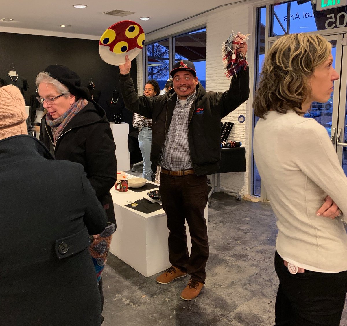 DAVArts's tweet image. DAVA&apos;s Holiday Show &amp;amp; Sale was a smashing success! Job Training student Antonio kept the mood festive with his great DJ skills while friends and family purchased one-of-a-kind gifts. Thanks to @CCAurora for sponsoring authentic local bites! #ArtOpening #DAVArts
