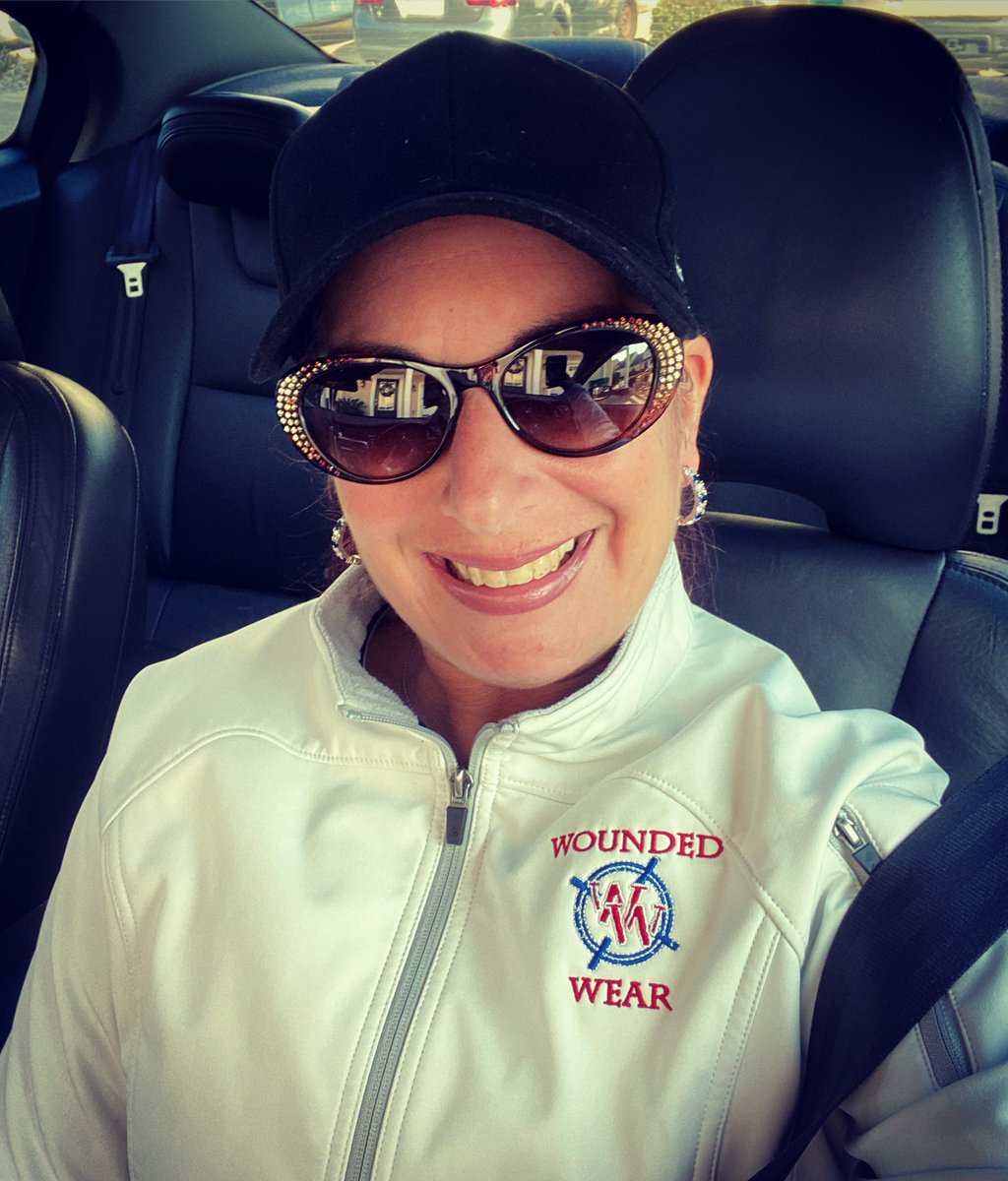 KarynMarinella's tweet photo. 🚗💨✌🏻 Look who’s out of the house alone....Going to go walking #PT #OutOfTheHouse 💪🏻👊🏻 #OneMonthPostOp #ThirdTimesACharm #SpinalFusionRecovery https://t.co/Ks0fvvVJbg