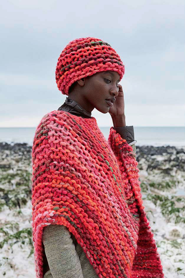 RoseMouton_shop's tweet photo. Kit poncho à tricoter avec la laine YOUNG de Lang Yarns, une laine vierge 100% mérinos fin. Ce poncho chaud, doux et extra-moelleux se décline dans une gamme de 18 coloris : https://t.co/JbPRHmDKOx #langyarns #laine #poncho #rosemouton #tricot #knit #knitting #yarn https://t.co/NfinmXHxVg