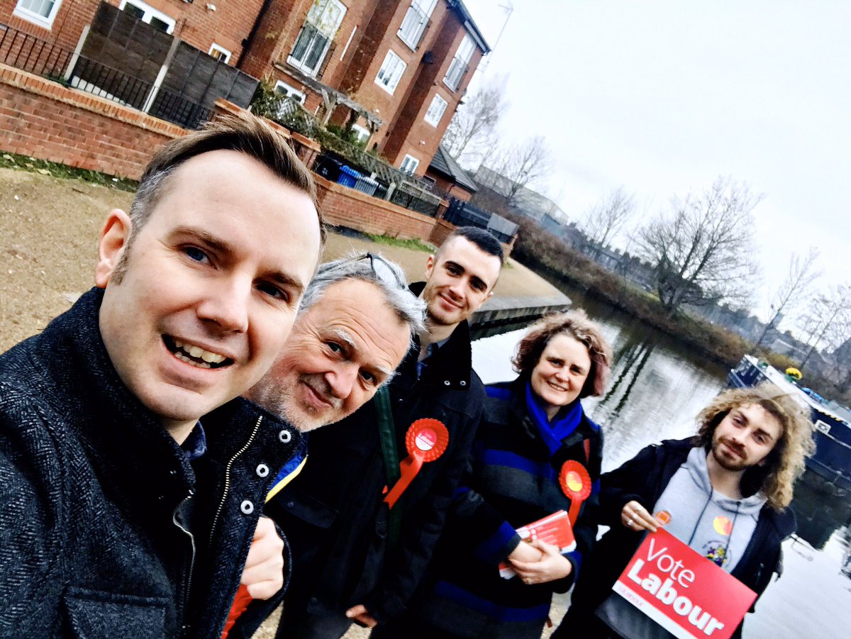 Our afternoon campaign session for <a href="/UKLabour/">The Labour Party</a> <a href="/KateGreenSU/">Kate Green 💙</a> finished up at Stretford Marina 🚤🗳🌹#VoteLabour #RealChange #GeneralElection2019