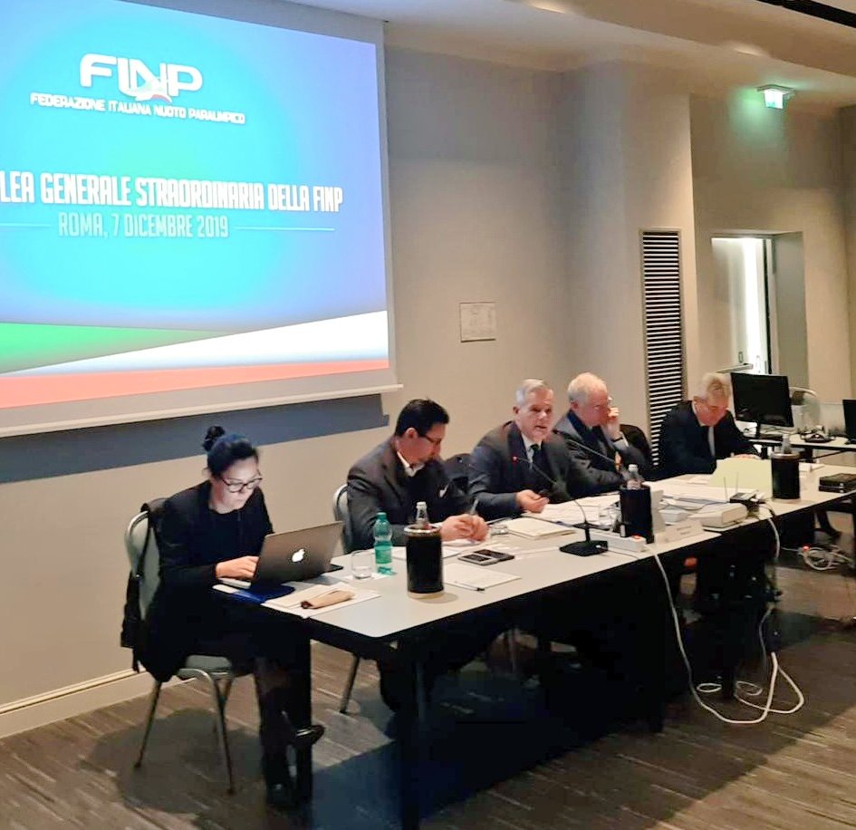 RobertoValori1's tweet photo. L'Assemblea Generale Straordinaria della @FINPARALIMPICO ha approvato all'unanimità le modifiche allo Statuto: da oggi apriamo le porte anche a nuove discipline come pallanuoto, tuffi e nuoto sincronizzato
@CIPnotizie https://t.co/N7A7rf2DpT