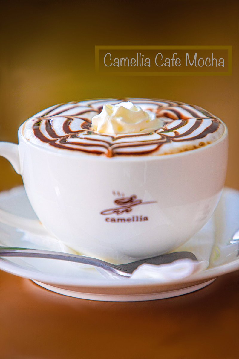 CafeCamelliarw's tweet photo. Rwandan coffee farmers make us proud. Their fine hands that touch the coffee are manifested in this temptingly decorated cup..how about you pass by @CafeCamelliarw and spoil yourself this weekend👌 
#hometea #rwandatea #coffee #tea #camelliatea #camelliacoffee #camelliamoments https://t.co/YHzd4ipoQL