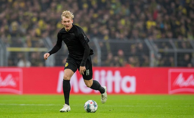 View image on Twitter