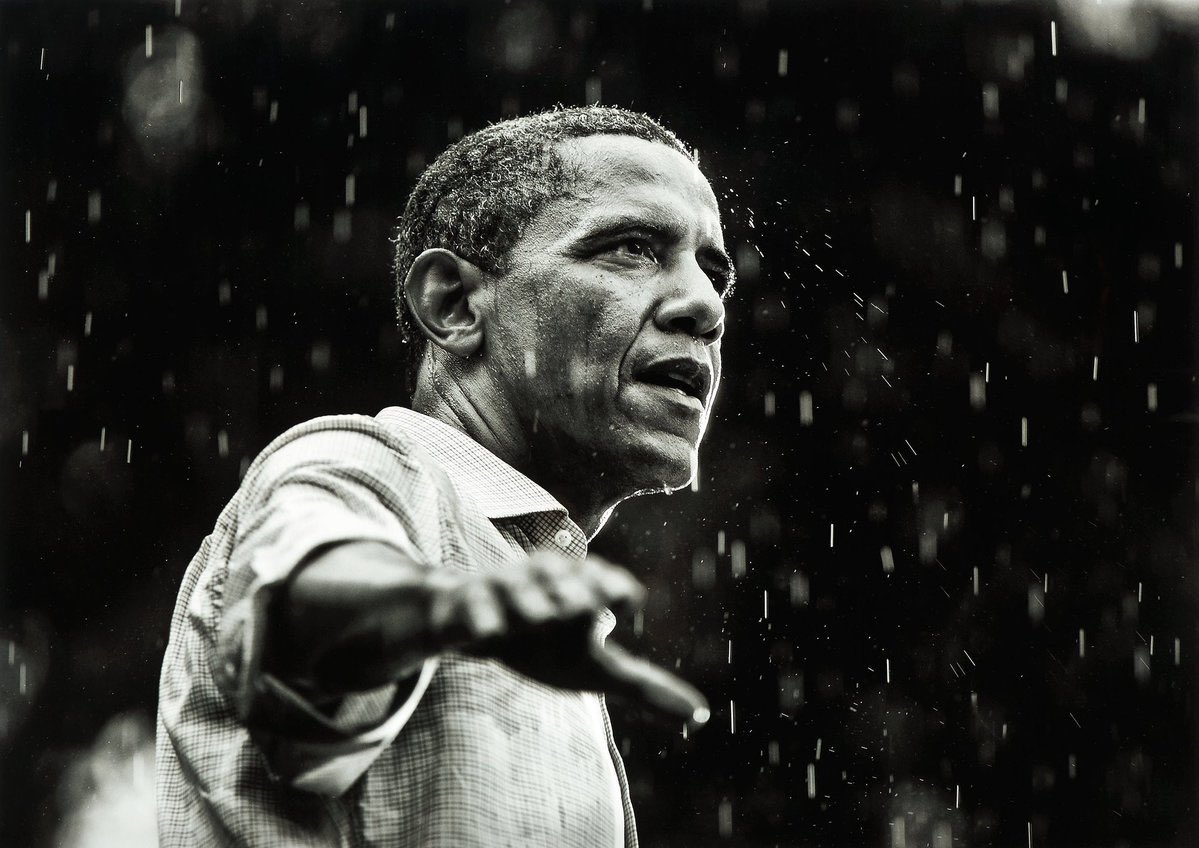 Strandjunker's tweet photo. 8 years. No scandal. No sexual assault. No nepotism. No racism. No fascism. No white supremacy. No climate denial. No genocide. No treason. No abuse of power. No bribery. No extortion. No murder cover-up. No #ToiletTrump.

Raise your hand if you miss Obama in the White House. ✋🏼 https://t.co/ZTmDCGPJFU