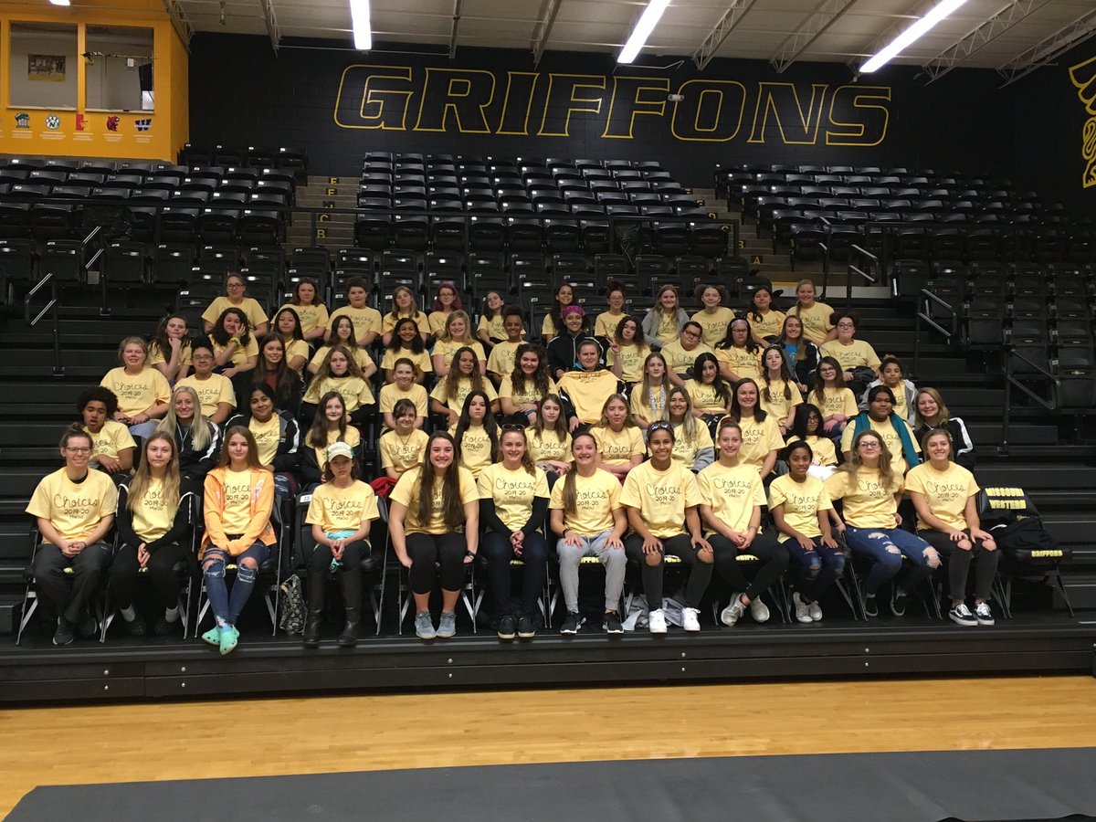 YWCAStJoe's tweet photo. Thank you to Missouri Western softball and @CoachBagz for helping lead our 7th grade Choices group this semester.  These athletes demonstrated that caring about others and being true to yourself can allow you to accomplish anything.  #OnAMission #gogriffs #caringiscool https://t.co/aWFSuYYwaW