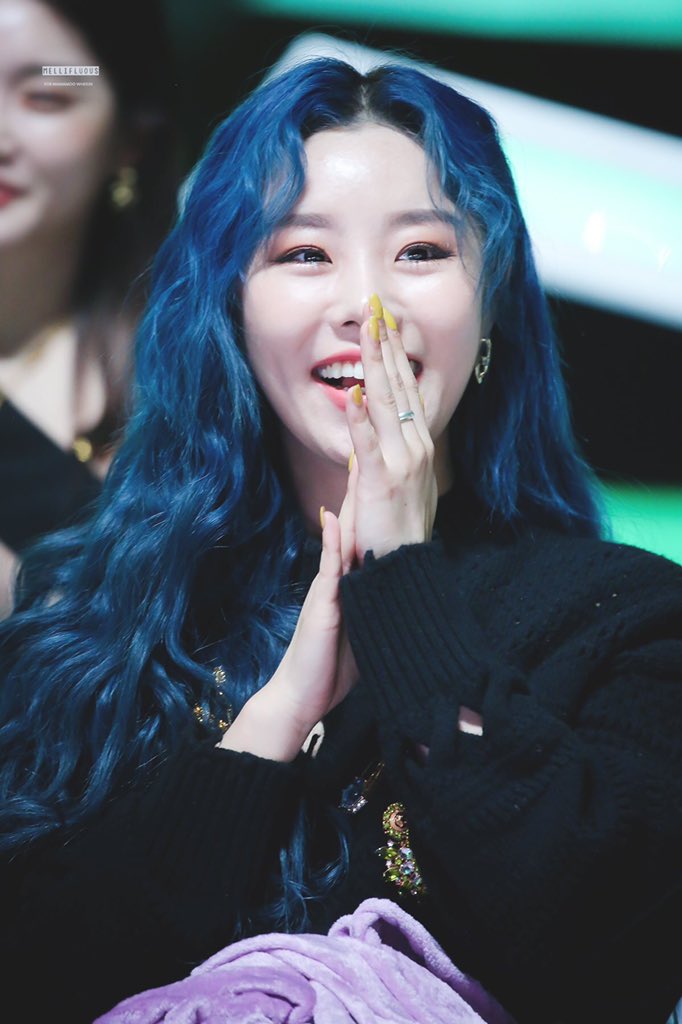 BrasilMOO's tweet photo. #ProtectWheeIn — MooMoos que estão chegando agora e querem ajudar na tag, mas não sabem a razão dela... Nossa WheeIn foi assediada por um militar coreano, assim que terminou o evento da agenda e entrou no carro, que tocou nela e ainda fez sons obscenos direcionados a ela. https://t.co/Lvvc7Gi7n7