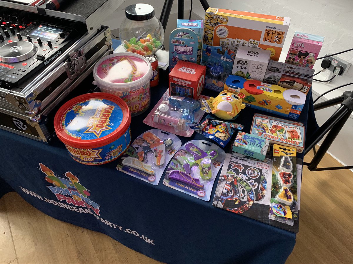 _Bounceandparty's tweet photo. Today we are at Langton Hall for a 1st birthday party. Providing our Soft Play setup &amp; ball pool and party host, music &amp; games 🎂💕 #softplay #birthday #party #glasgow #lanarkshire #bounceandparty https://t.co/MAEmiL6Vte