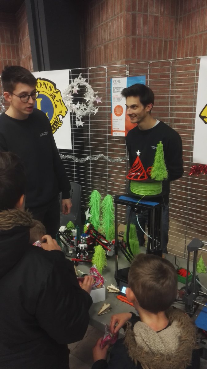 SudriAdditive's tweet photo. Découverte de l'impression 3D à Wattignies, les dons collectés sont reversés à @lionsclubs #impression3D #robotique https://t.co/rgYyTXRqgX