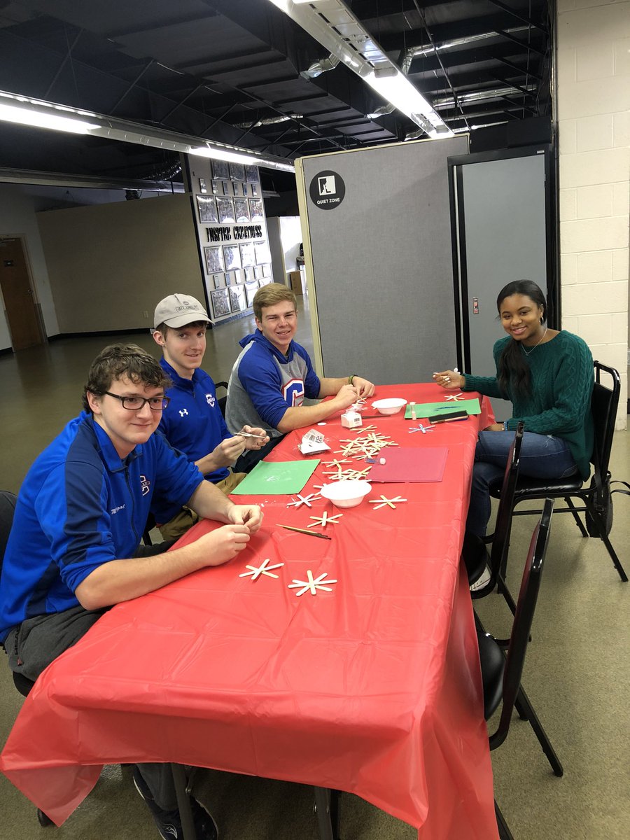 RaidersNHS's tweet photo. We are ready and waiting to do Christmas crafts with the members of Life Bridges this morning! This is our fall service project. So proud of these kids for giving up their Saturday and their heart for others ❤️🎄☃️🎅🏼🎁❤️ https://t.co/8pHszn0L0p