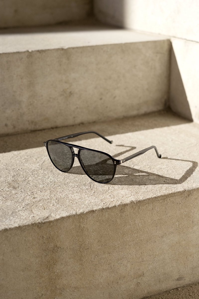 MondotticaGroup's tweet image. Introducing the #AOPAwards2020 nominated @HackettLondon’s HSB887 sunglasses #FrameOfTheYear 
Don’t forget to cast in your vote via this link aop.arg.uk/awards
Deadline: December 18th @100Optical