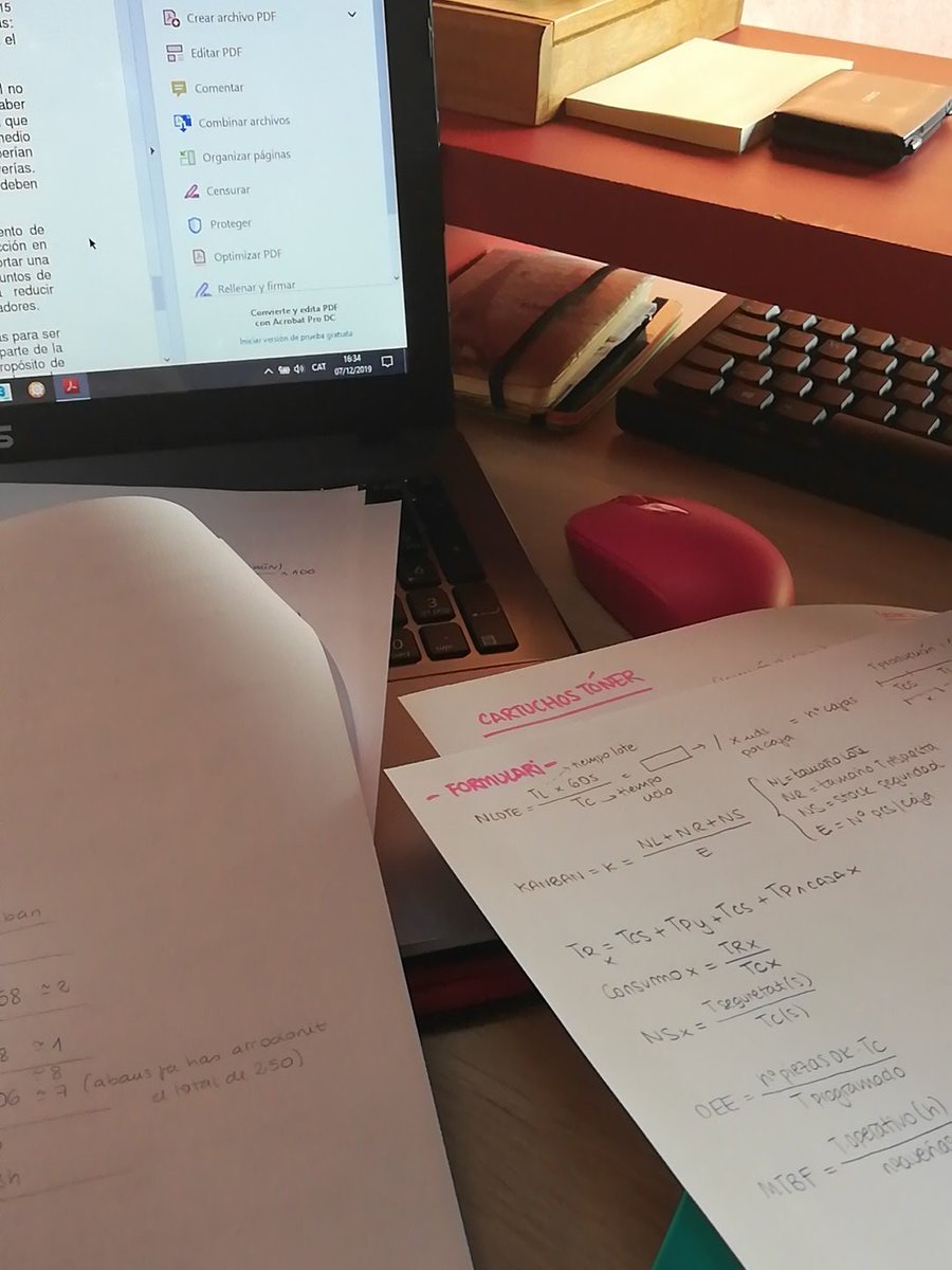 ispaulybitches's tweet photo. @HowardDonald currently studying for my exams, wish me luck maybe?? Hahahaha https://t.co/rRmL3Fj1s7