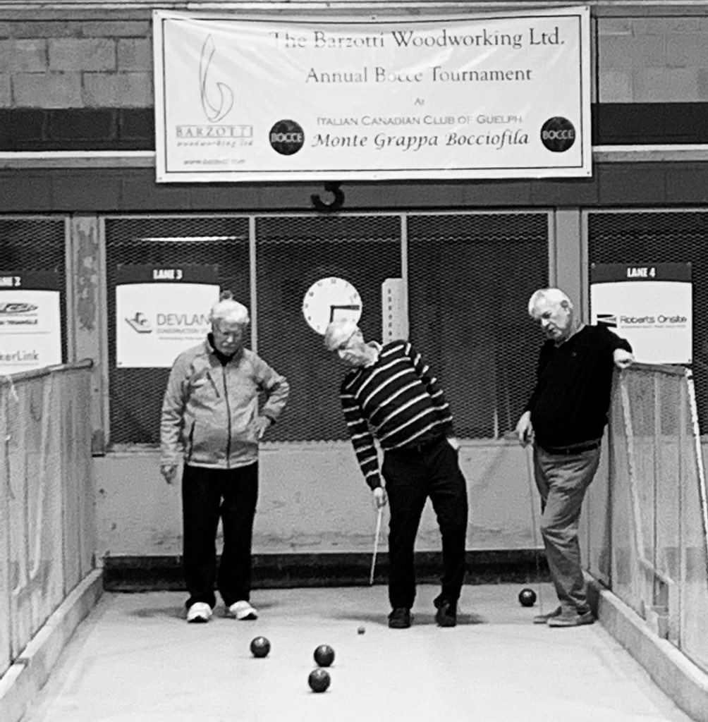 MarkScenna's tweet photo. Playing the real #bocce
@ICCGuelph with #Pops @SandMerchant #Almack #JohnnyProsciutto #Brian and ours hosts #Decorso’s - wonderful people enjoying a wonderful afternoon 😊 https://t.co/HG43eQPJnS