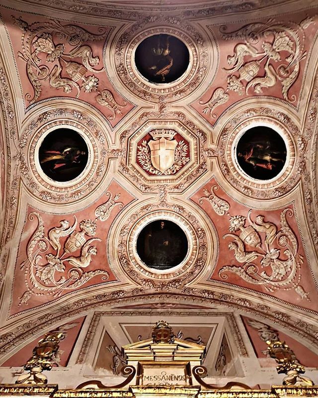 igers_messina's tweet photo. #BellezzeMessinesi | In pochi sanno che in realtà la Chiesa di San Giovanni di Malta e l'annessa Regia di Andrea Calamech , o meglio ciò che ne rimase dopo il terremoto del 1908, stava per esser raso al suolo per dar spazio al palazzo della Prefettura, p… https://t.co/pd13zhfVWk https://t.co/5oabxtWFgs