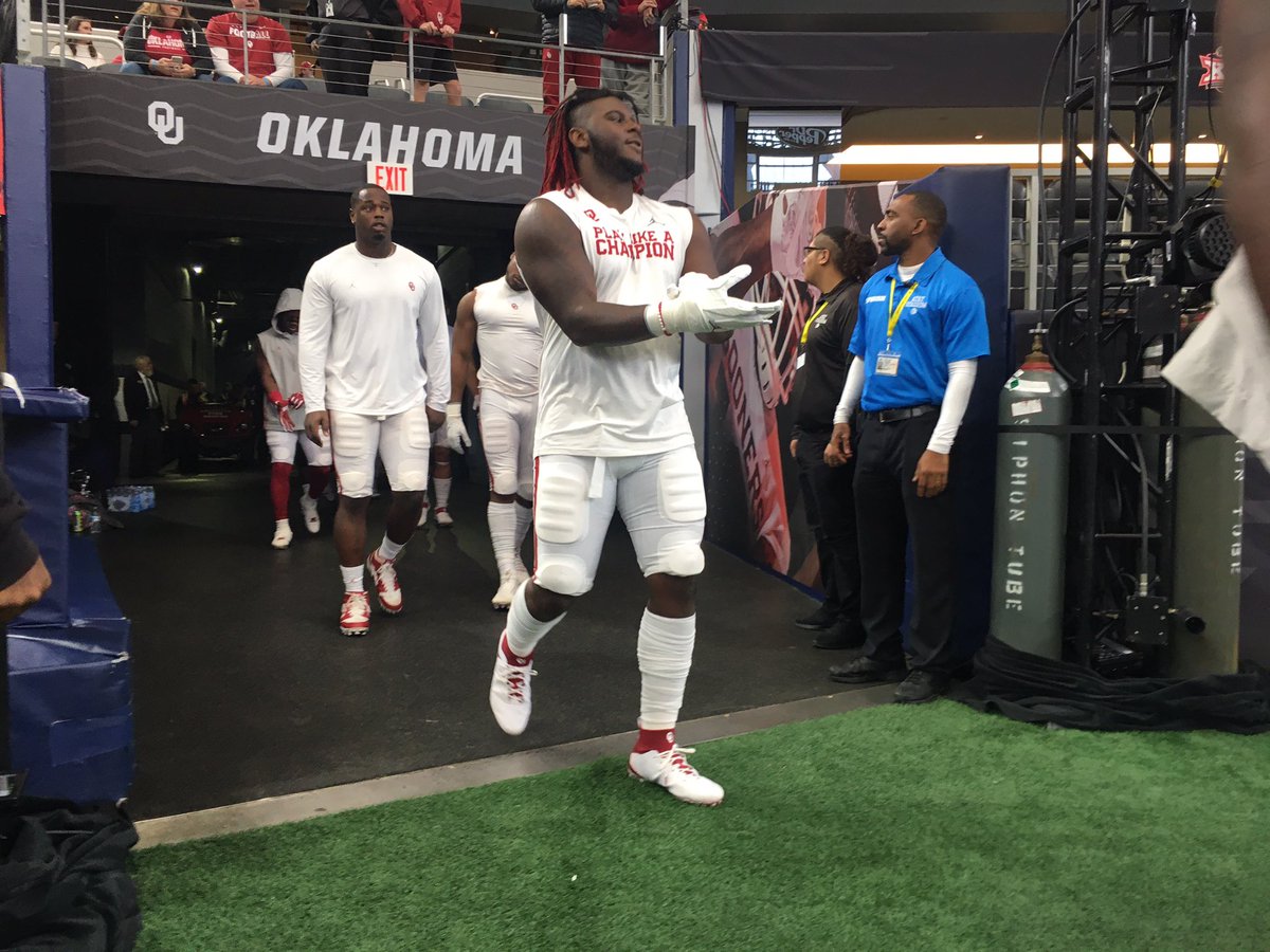 Eddie_Rado's tweet photo. Jalen Redmond is participating in #Sooners pregame. He missed last weekend’s #Bedlam contest. https://t.co/rxpx1BD2Ad