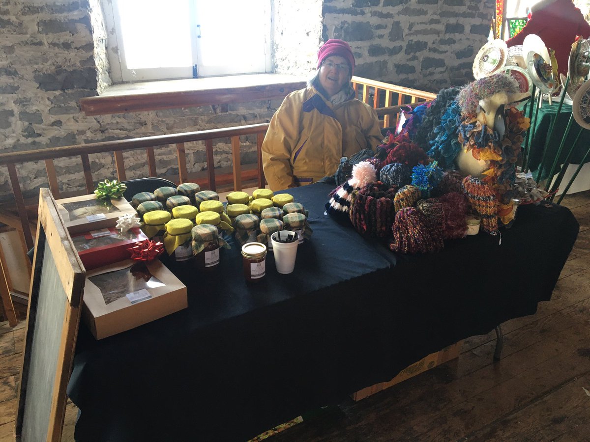 ManFarmersMKT's tweet photo. Good morning fellow market fans! Come visit the @WatsonsMill Christmas craft show today and say hi to some of your favourite farmers market vendors!  Patti’s Pantry, @liftflavours , and @Batch613 are on site with some tasty goodies for your Christmas entertaining https://t.co/iEwqVsNynA