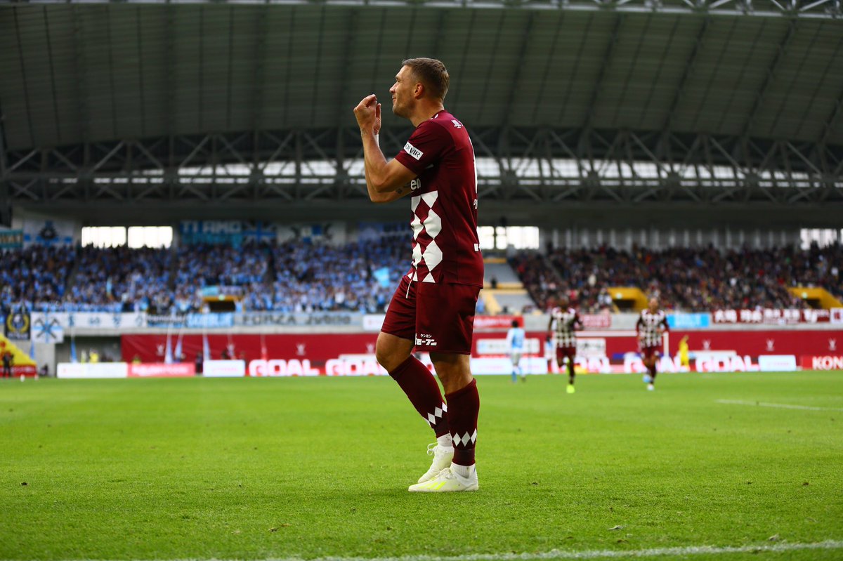 ヴィッセル神戸 ポドルスキ選手のケバブパフォーマンス Hungry Podolski10 Lust Auf Ein Doner Visselkobe ヴィッセル神戸 神戸vs磐田