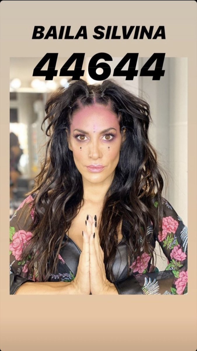 A los que la ven bailar con el alma y volcar la técnica gala a gala y a los que creen q durante el certamen siempre mereció mejores devoluciones #BailaSilvina 44644 EL LUNES CUANDO SE HABILITEN LAS LÍNEAS #SuperBailando2019 <a href="/silvinaescudero/">Silvina Escudero</a>