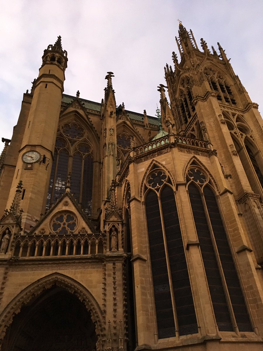 EuroMetroMetz's tweet photo. Ce weekend marque le début des festivités à l'occasion des 800 ans de la cathédrale Saint-Etienne à #Metz 🎉 https://t.co/W0uCrz7Dq3