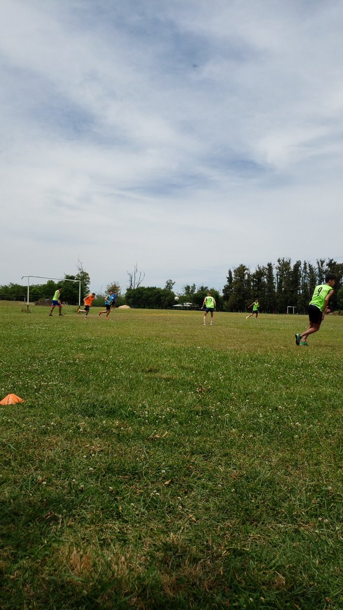 Santowildense's tweet photo. Arrancó la 12⁰ edición del torneo interno de fútbol https://t.co/uj6CX1flJm