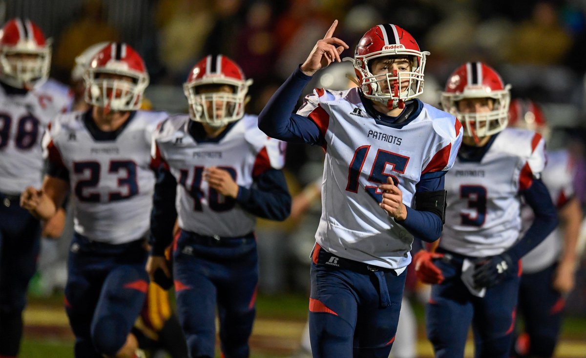 TweetsOfHendrix's tweet photo. With his speed and versatility, Cole Sigler left a lasting legacy on the Heritage Hills football program.

He is the Courier &amp; Press All-Southwestern Indiana Football Player of the Year.

See the full All-Area team below.

https://t.co/DLmqUhjO8X https://t.co/rT5afDTTb2