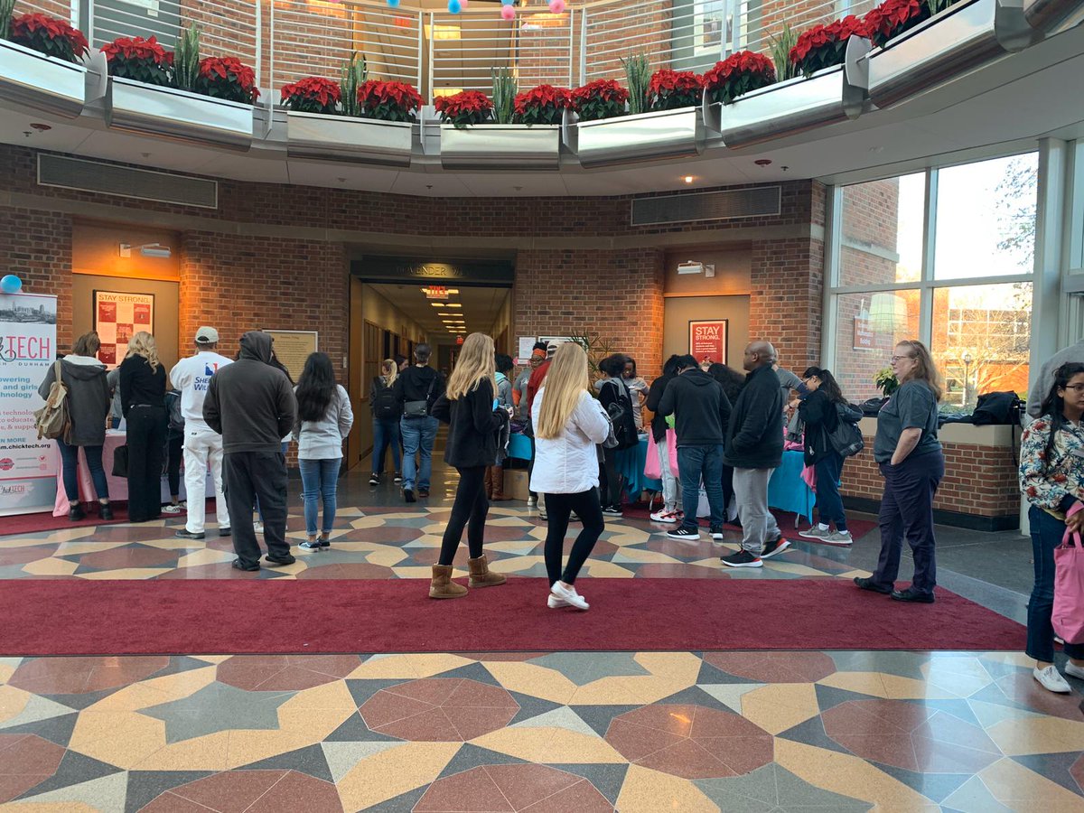 ChickTechRDU's tweet photo. Our 2019 Highschool Kickoff is in full swing!✨

We're showing girls that #STEM careers can be fun!  Stay tuned for more photos of our incredible day.  

#girlsintech #girlsruletech #chicktechrdu #kickoff2019 #diversityintech  #stemgirls #technology #techdiversity #careergoals https://t.co/H1ovohOLJz