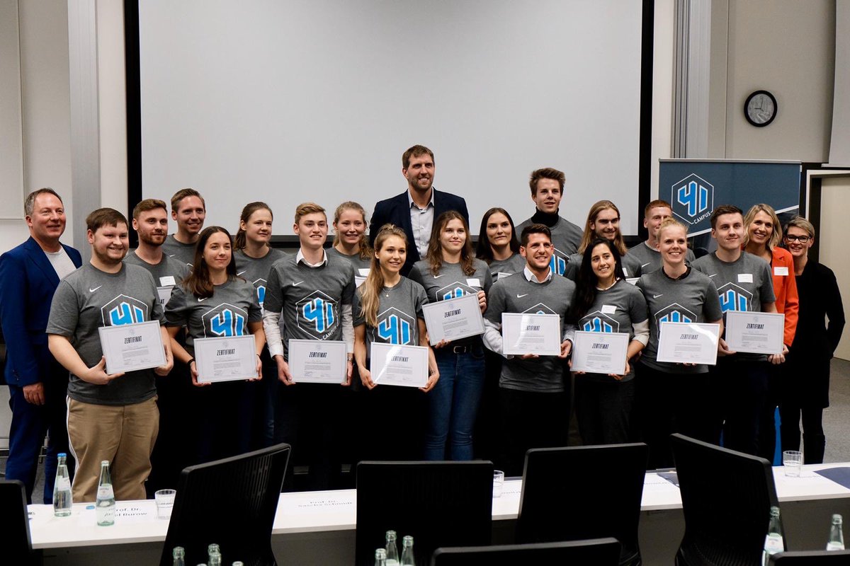 Wir feiern die ersten Absolventen des 41Campus. Danke an die Klasse von 2019. Hat mir großen Spaß gemacht mit euch. 2020 geht es weiter.. bewirb Dich auf http://41Campus.com